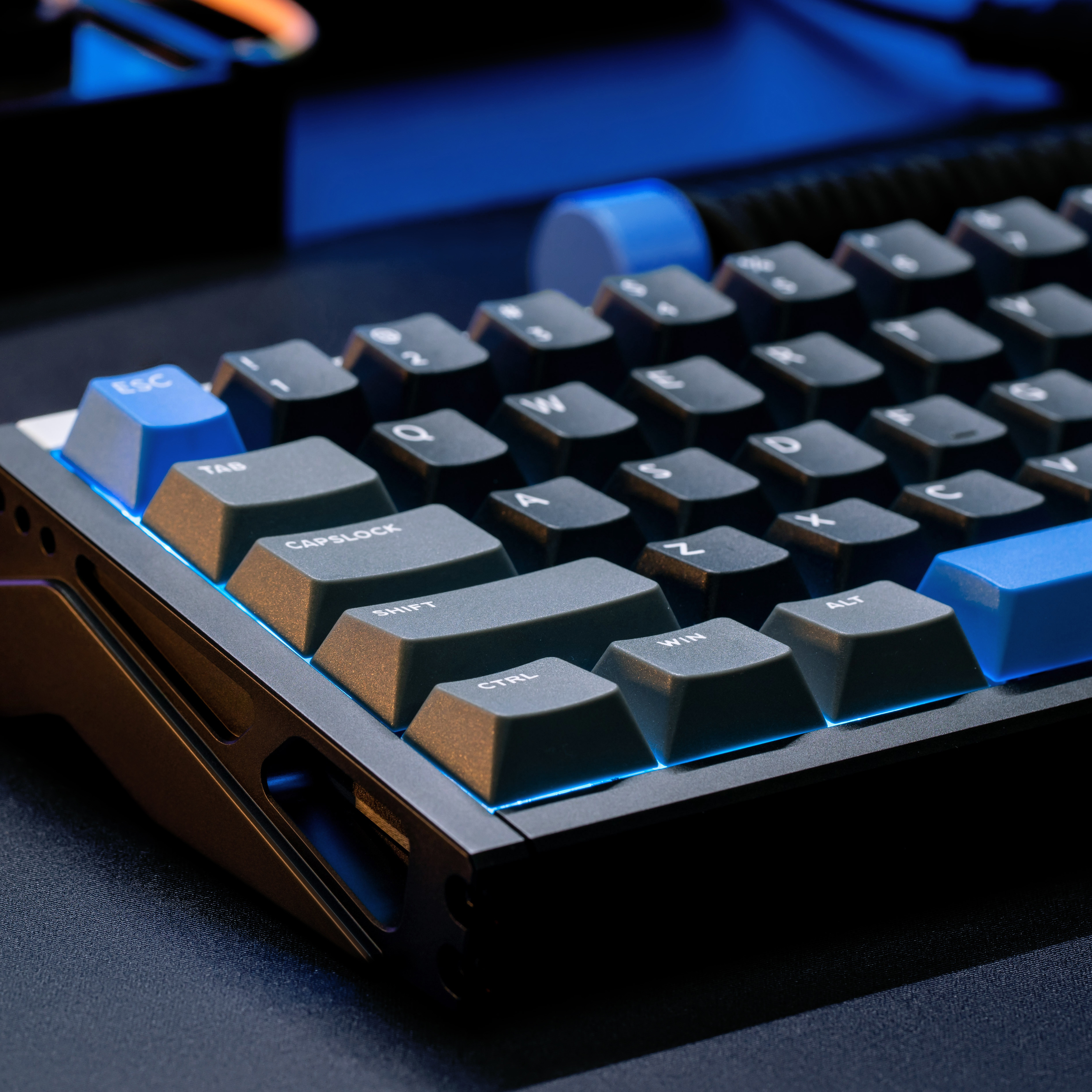 Best Esports Gaming Keyboard - IQUNIX EZ60 Star Trail Switch– Best